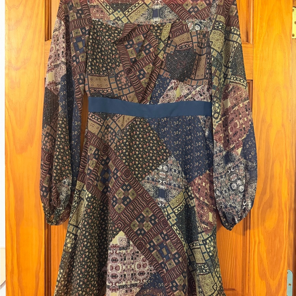 BCBGeneration Geometric Long Sleeve Dress